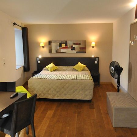 Logis Hostellerie Du Perigord Vert Brantôme Екстериор снимка