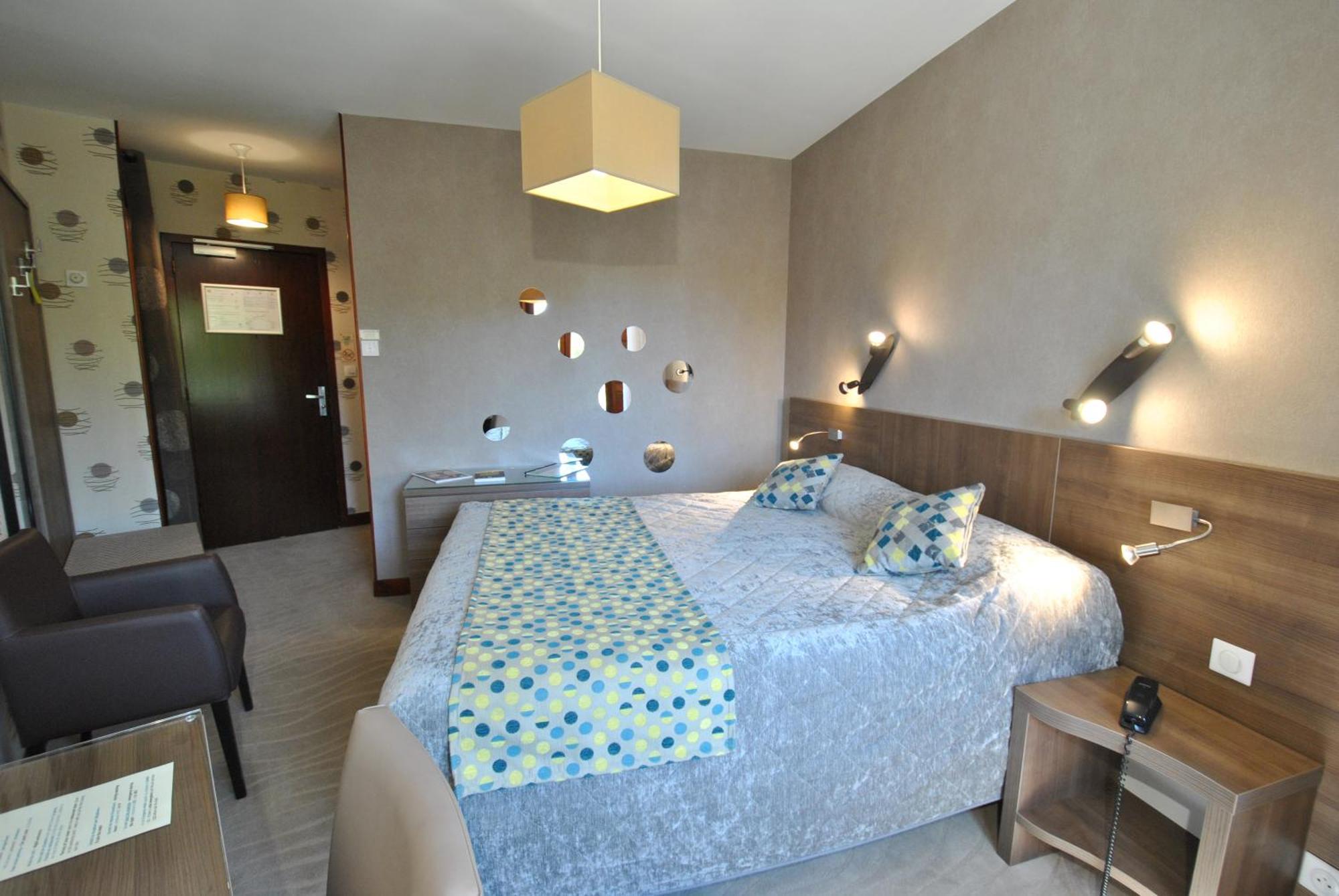 Logis Hostellerie Du Perigord Vert Brantôme Екстериор снимка